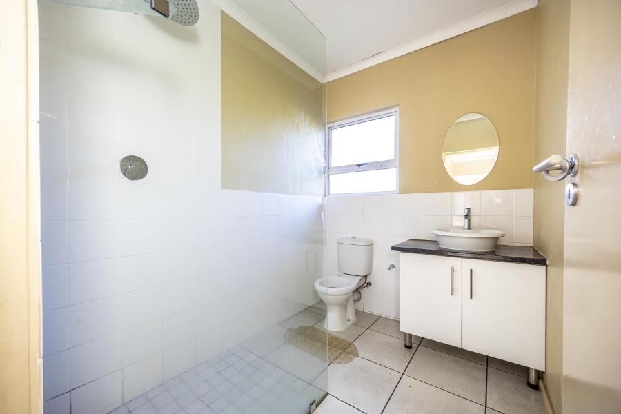 4 Bedroom Property for Sale in Cambridge West Eastern Cape